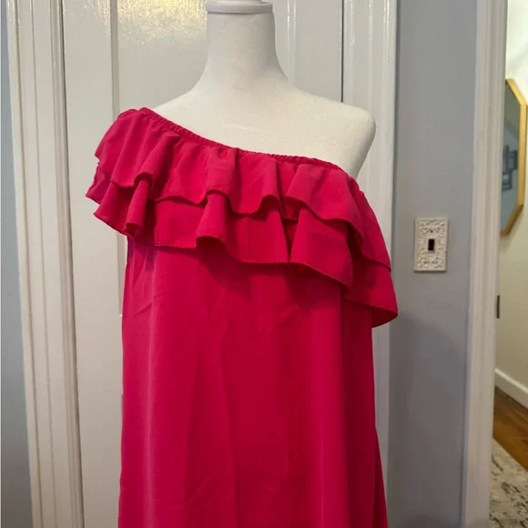 NWT One Shoulder Tiered Layered Sleeveless
Ruffle Trim Tunic Dress LARGE - Picture 4 of 6